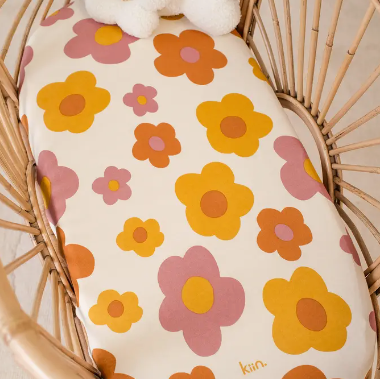 KIIN - ORGANIC CHANGE PAD/BASSINET SHEET-COLOUR BLOOM