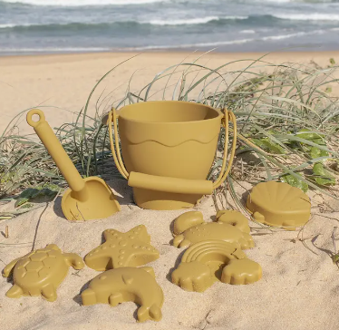 SILICONE 8pc BUCKEY & SPADE SET -SUNSHINE