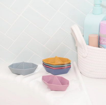 PLAYGROUND - SILICONE ORIGAMI BATH BOATS