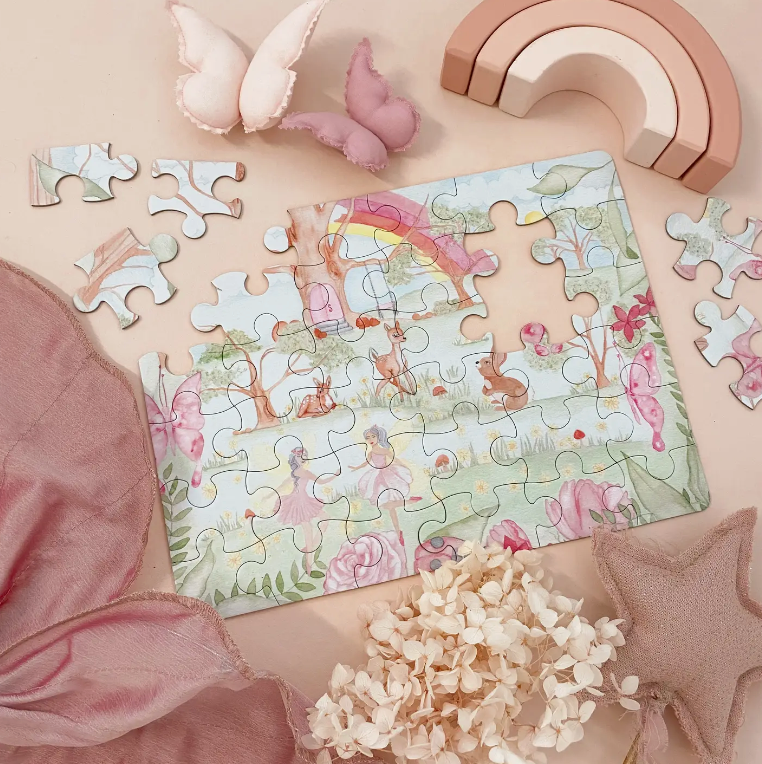 ADORED ILLUSTRATIONS - THE ENCHANTING PUZZLE