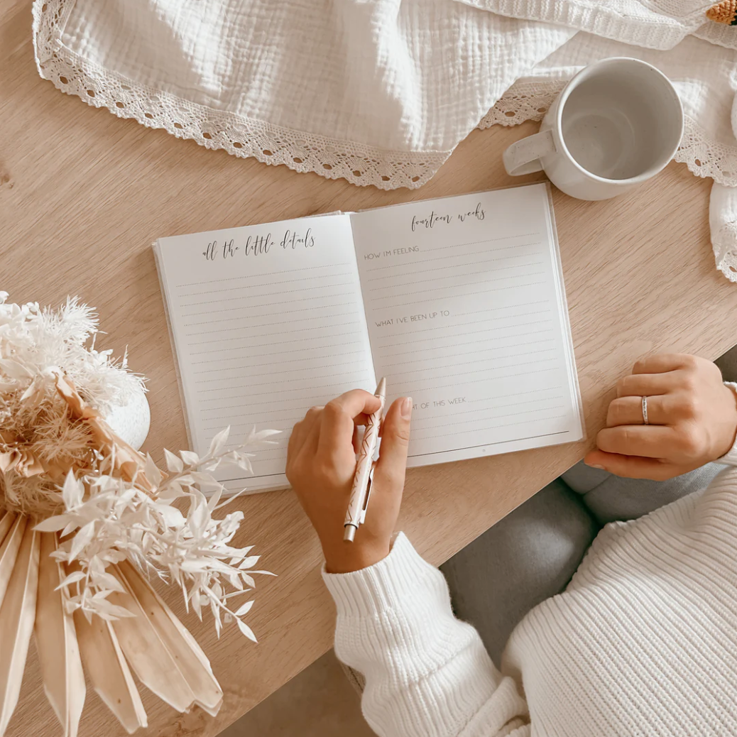 HELLO LITTLE MAMA - PREGNANCY JOURNAL WHITE